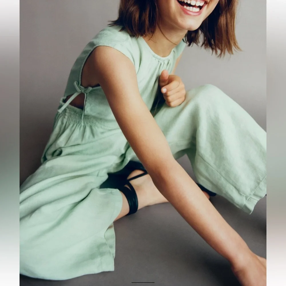 Zara girl elasticized linen jumpsuit sea green NWT